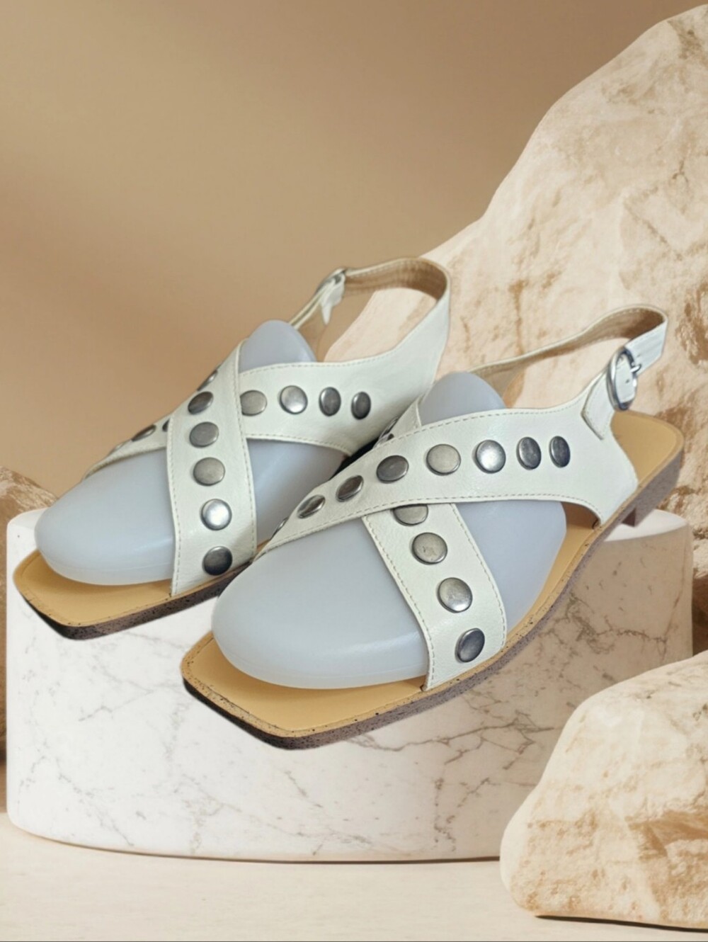 Oasis Society California womens criss cross rivets slingback sandals flats 7.5